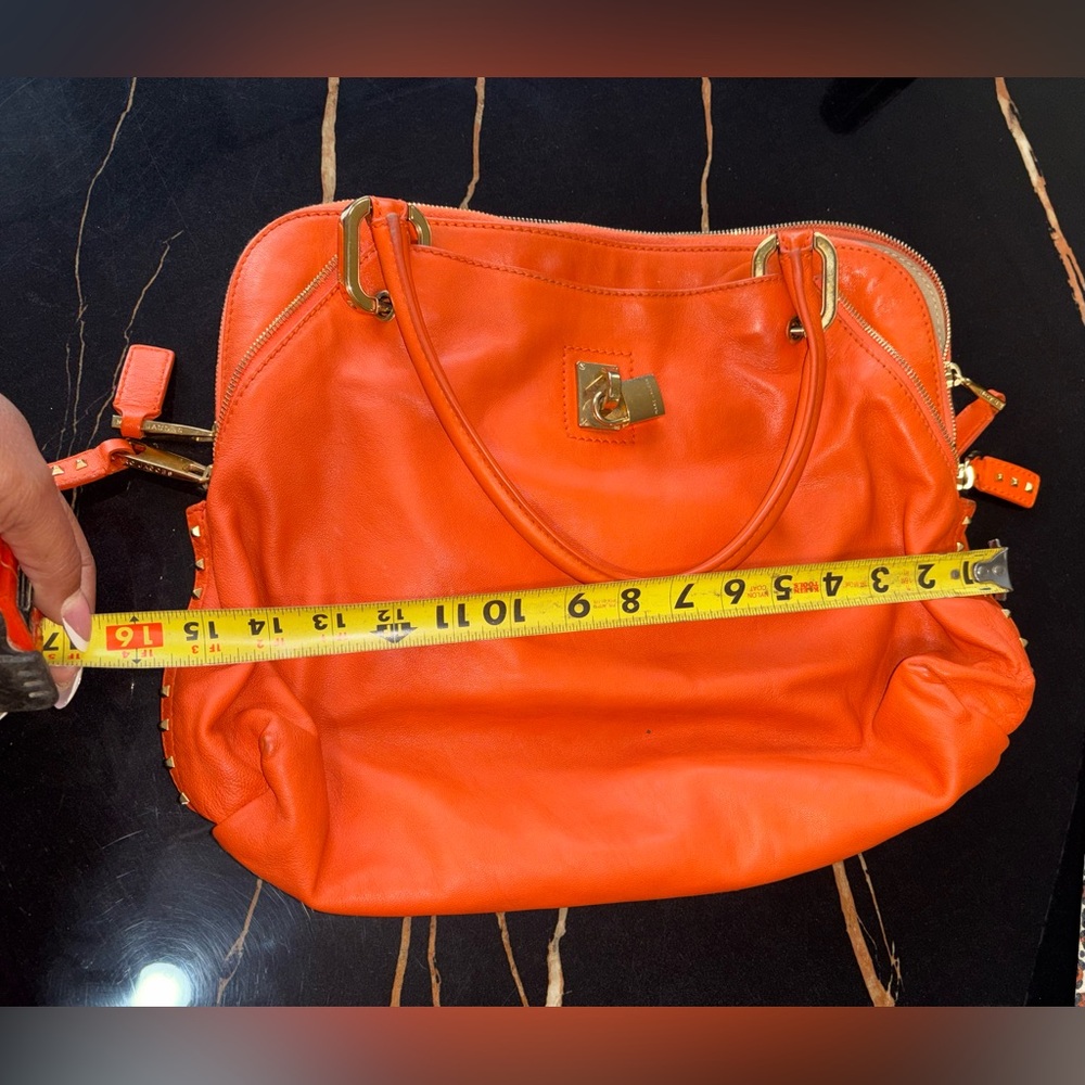 Marc Jacobs Orange Leather Shoulder Bag with Gold Hardware - Picture 9 of 13